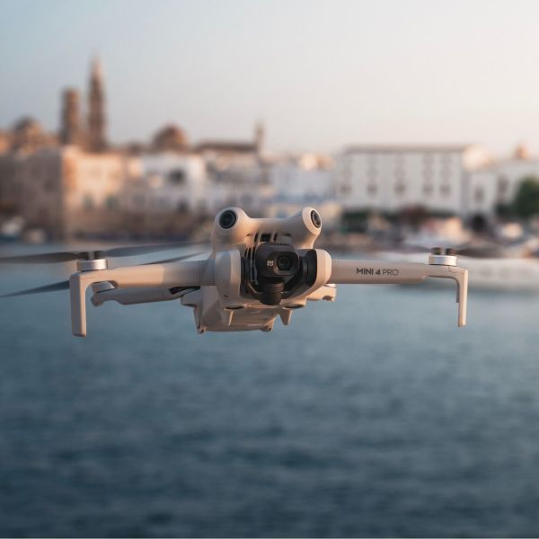 DJI Mini 4 Pro (DJI RC-N2) Drone, 4K/60fps Omnidirectional ActiveTrack
