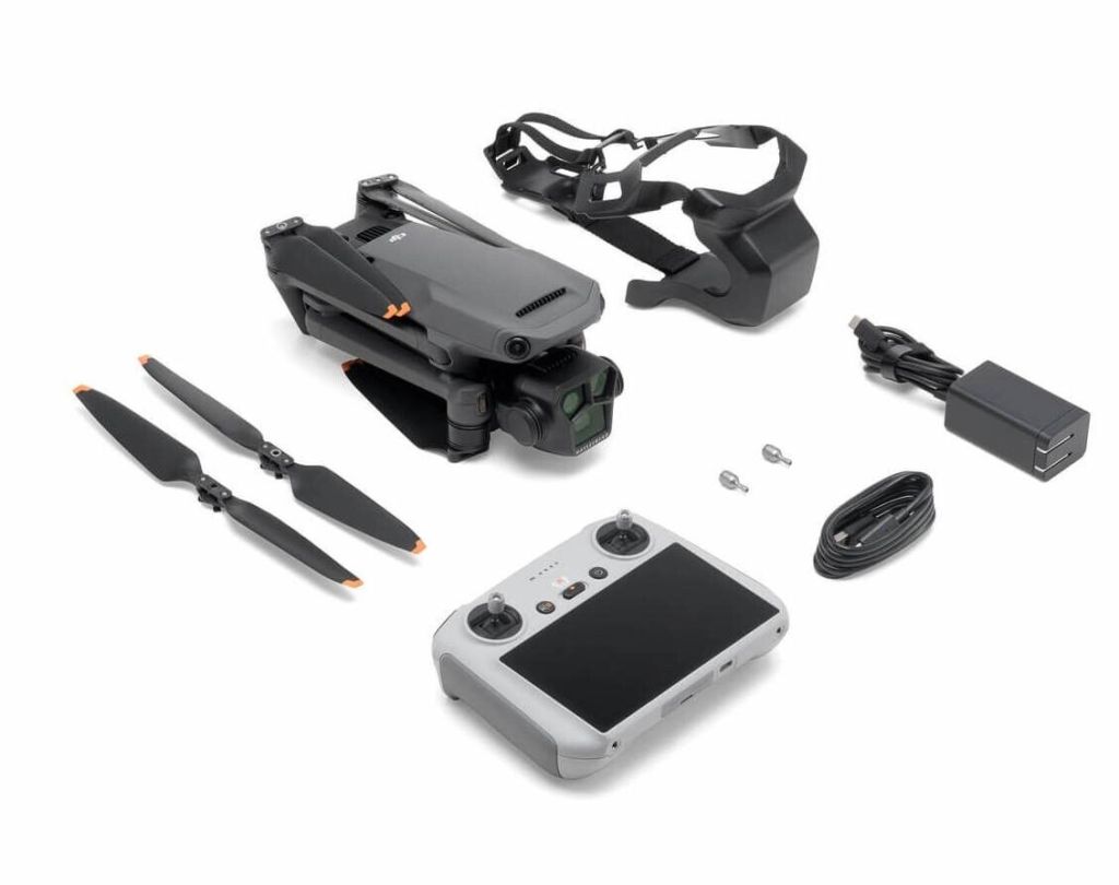 DJI Mavic 3 Pro with DJI RC (screen remote controller) Flagship Triple-Camera