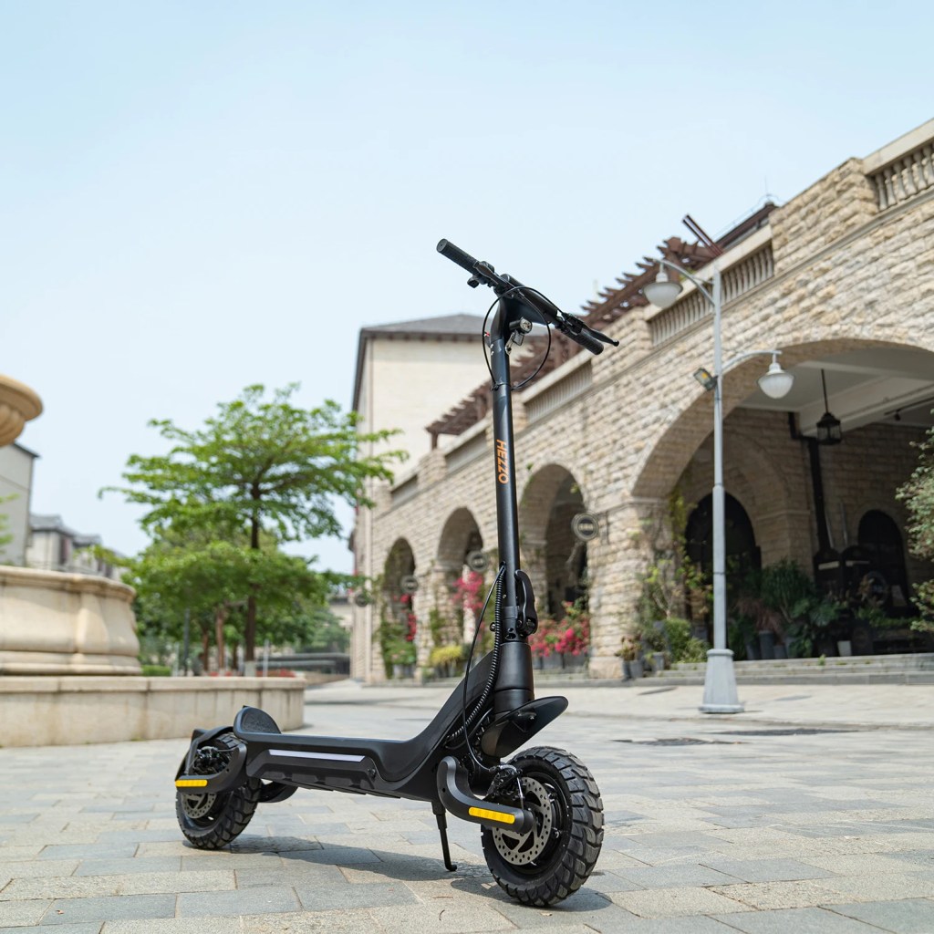 HEZZO 2024 F5 New Electric Scooter 48V 1600W City Off Road Powerful Escooter